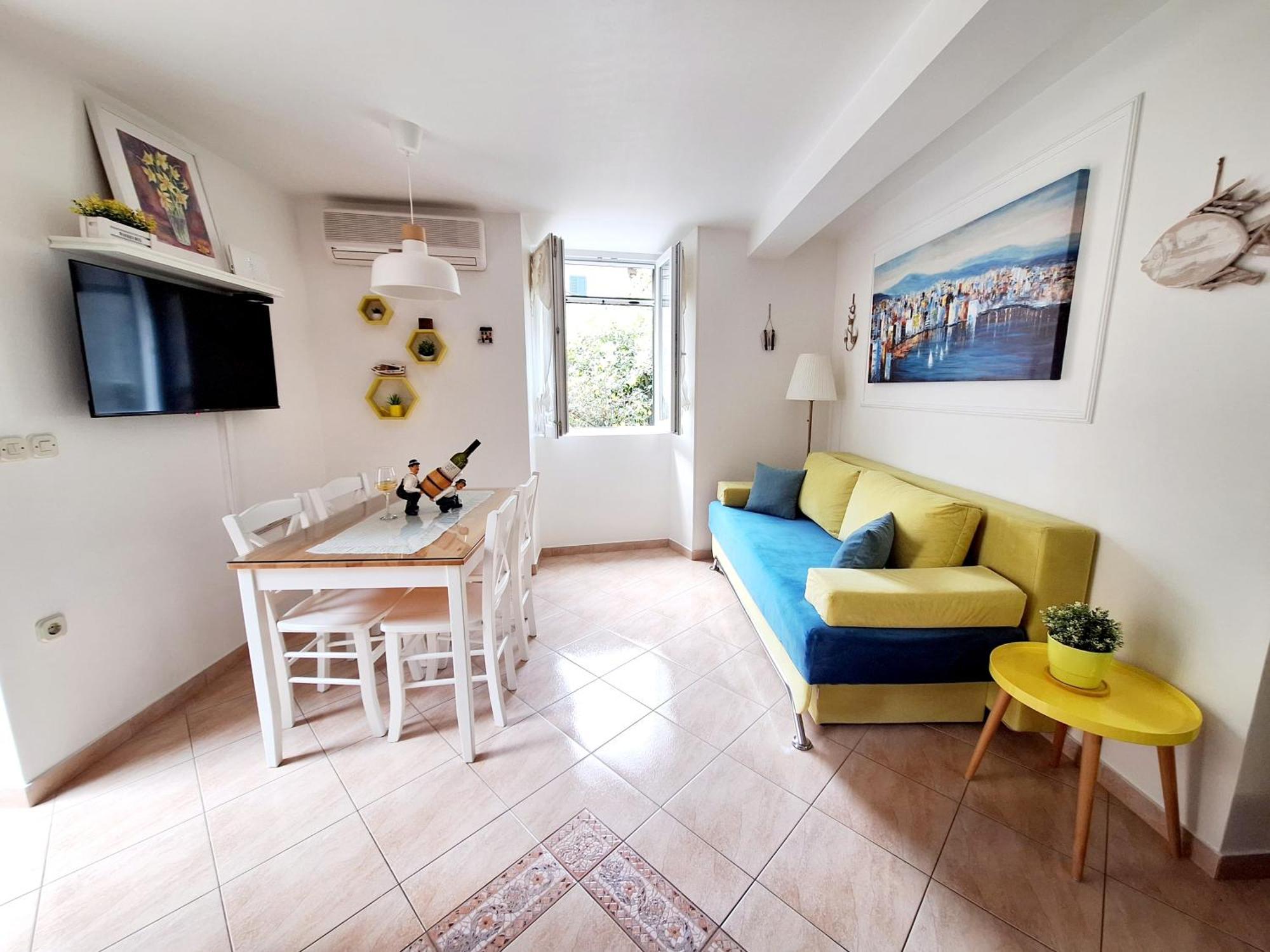 Apartment Megi In Supetar Historical Core Dış mekan fotoğraf